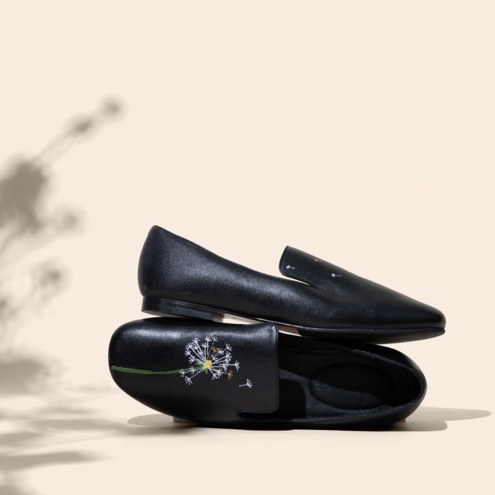 Kiki Price Chic Black Loafers with Dandelion Embroidery